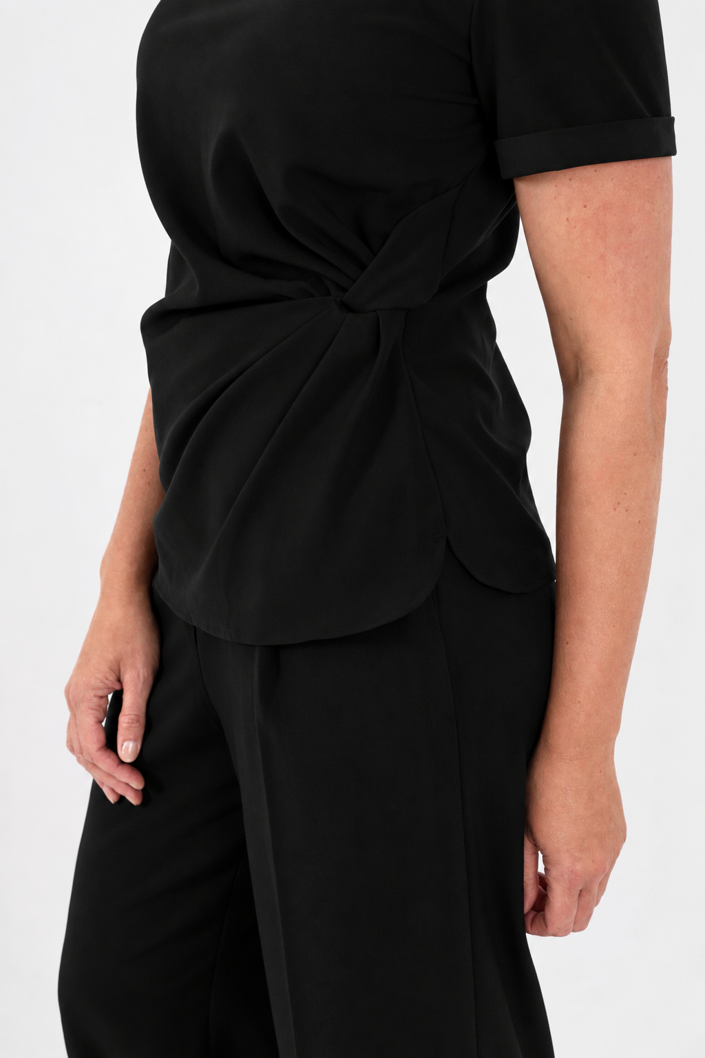 Twist Top Onyx - PRE ORDER ONLY